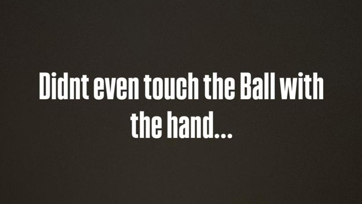 Rabbia Hojlund, sfogo sui social: "Non ho neanche toccato il pallone con la mano”. E posta il video