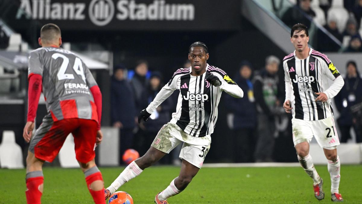 Cagliari-Juventus, le formazioni ufficiali: Pisacane con Kilicsoy, Spalletti sceglie David