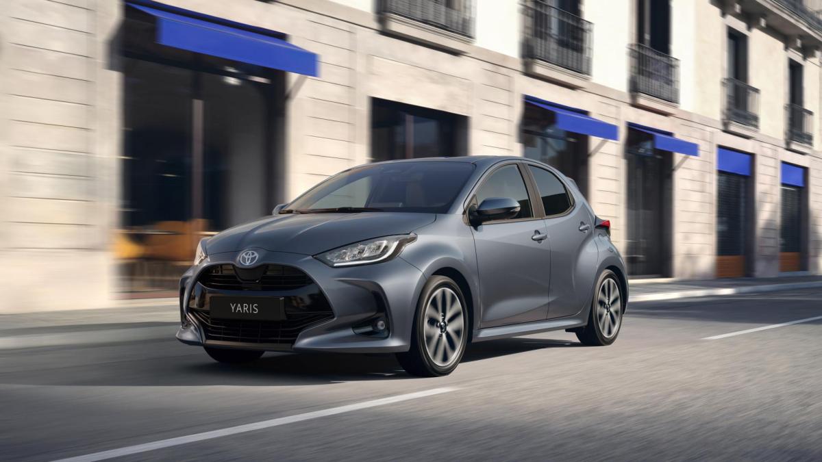 toyota yaris hybrid 2026 prezzi e allestimenti per l italia