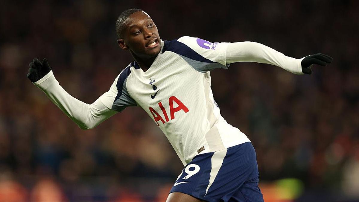 Juve-Kolo Muani, avanti tutta: si tratta con Psg e Tottenham. Ma Comolli ha 4 alternative...