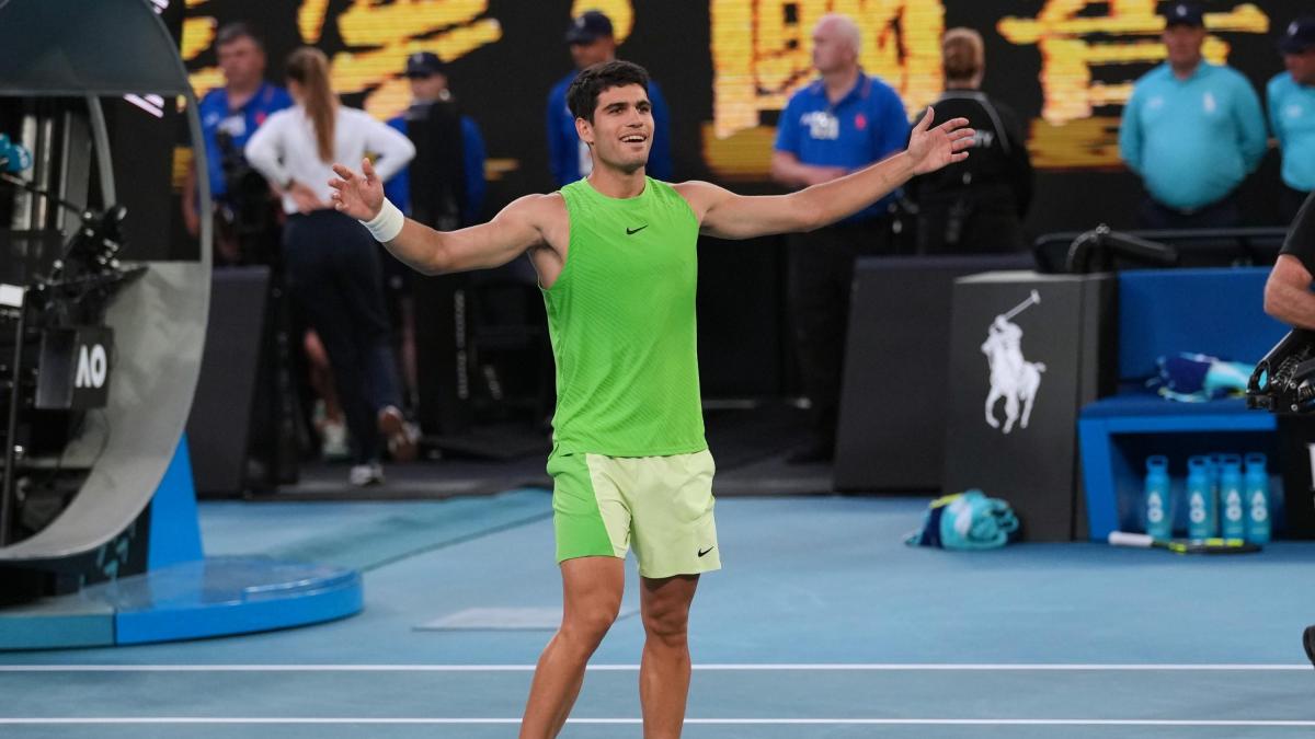 alcaraz risponde a zverev timeout medico deciso dal fisioterapista la finale sono stanco