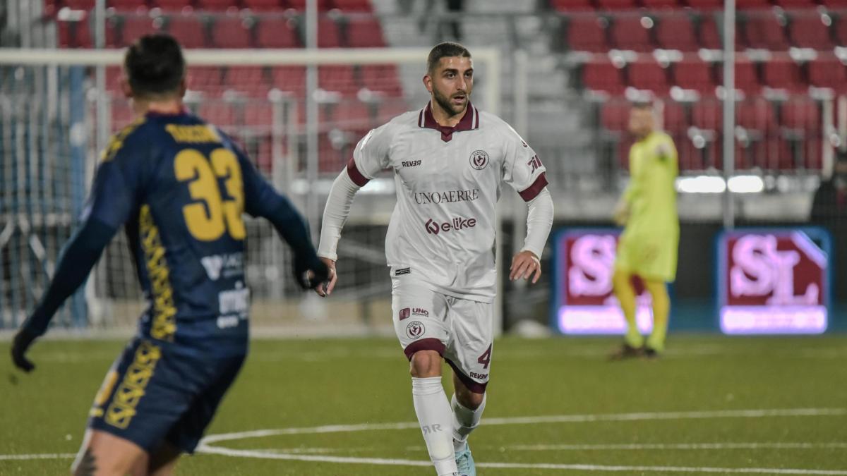 Arezzo bloccato dal Guidonia, il Ravenna non ne approfitta. Tris Ascoli al Livorno davanti a 9mila tifosi