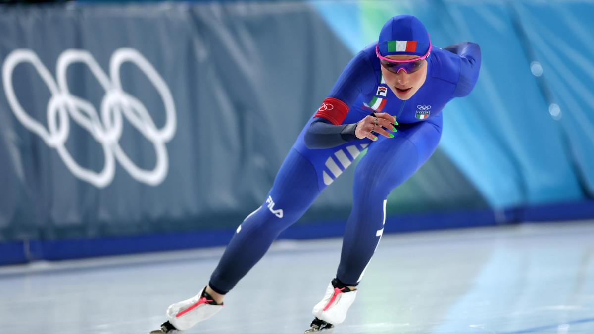 LIVE Pattinaggio: dalle 16.30 Lollobrigida a caccia del bis d'oro nella finale dei 5000 metri