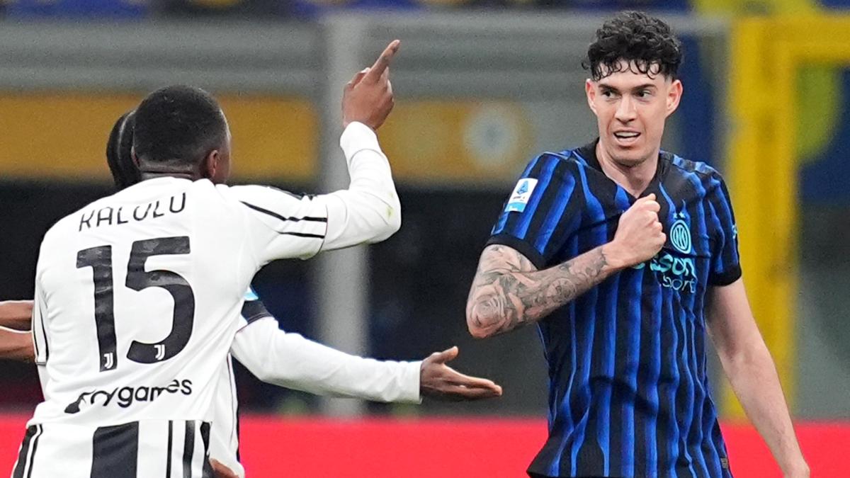 mauro ridicoli i fischi a bastoni si simula di pi249 per colpa della var e ha sbagliato anche chivu