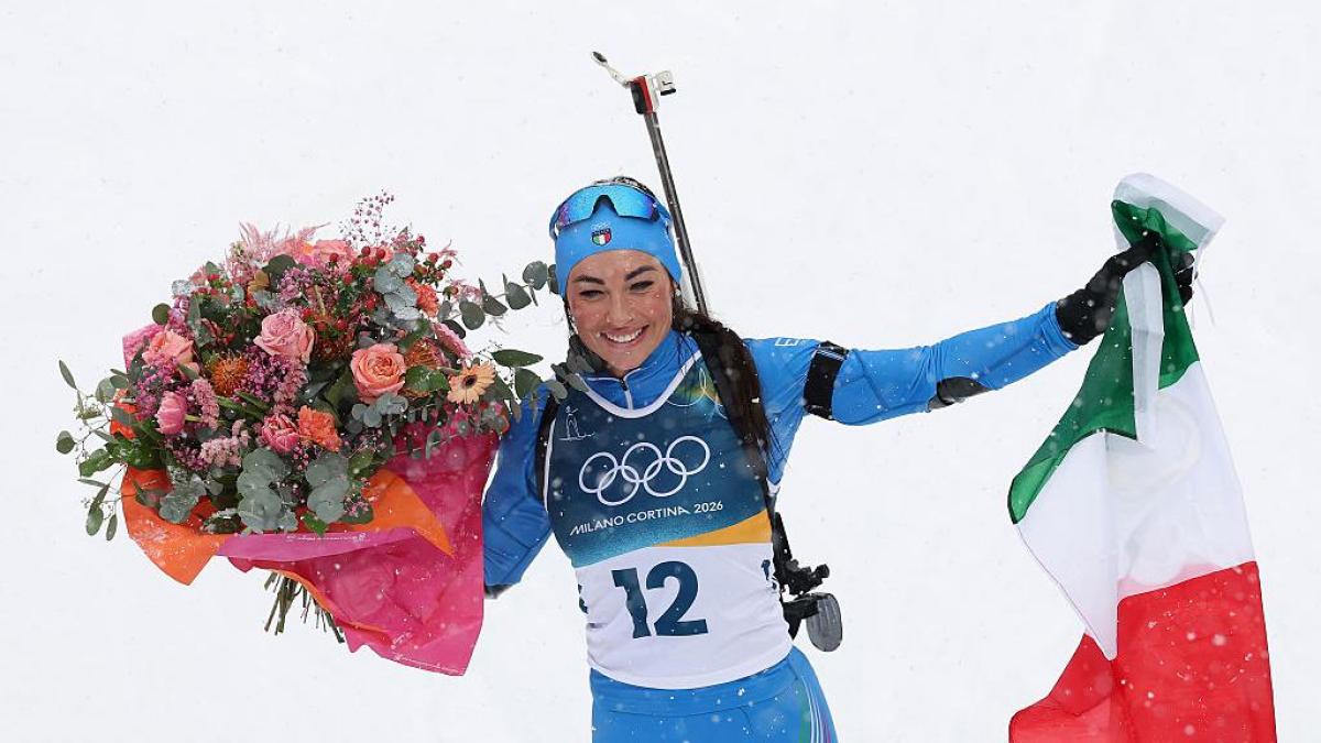 wierer dice addio al biathlon  non potevo immaginarlo pi249 bello tra cori e lacrime a fine gara la festa per doro