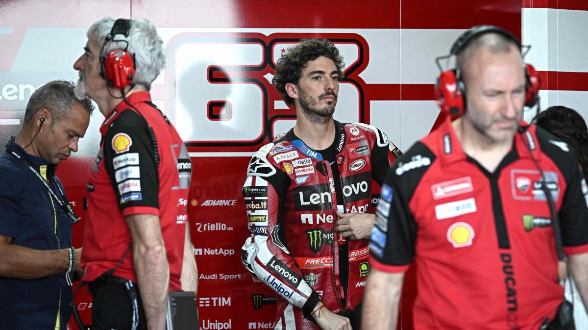il grande valzer della motogp  da bagnaia in aprilia ad acosta in ducati ecco i trasferimenti