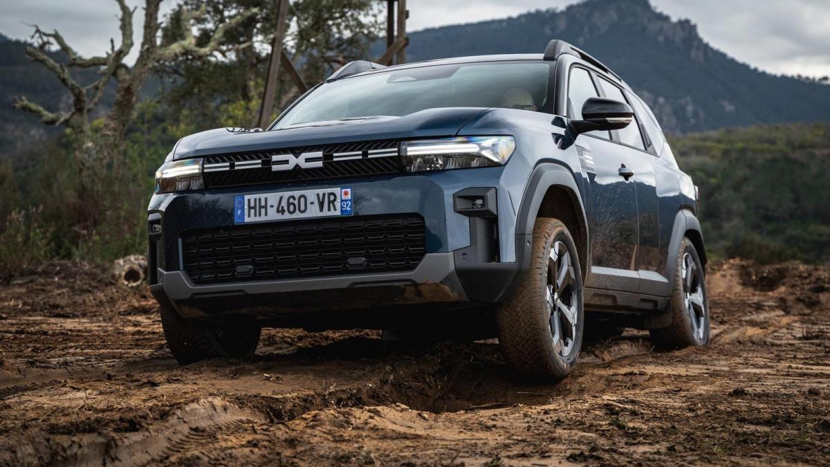 dacia bigster come va il suv ibrido 4x4 a gas da Gazzetta.it dacia bigster come va il suv ibrido 4x4 a gas