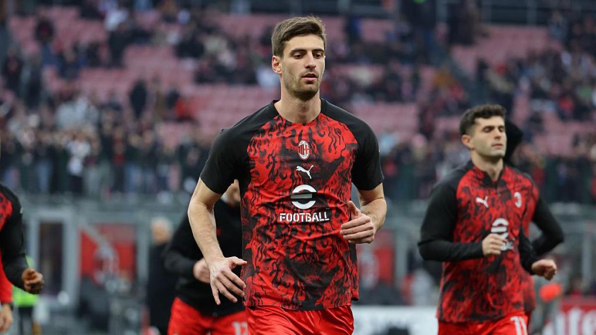 Milan, le ultime su Gabbia, Gimenez e il modulo in vista dell'Udinese