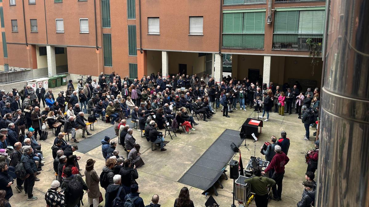 A Milano la prima biblioteca dedicata allo sport nel nome di Gianni Mura
