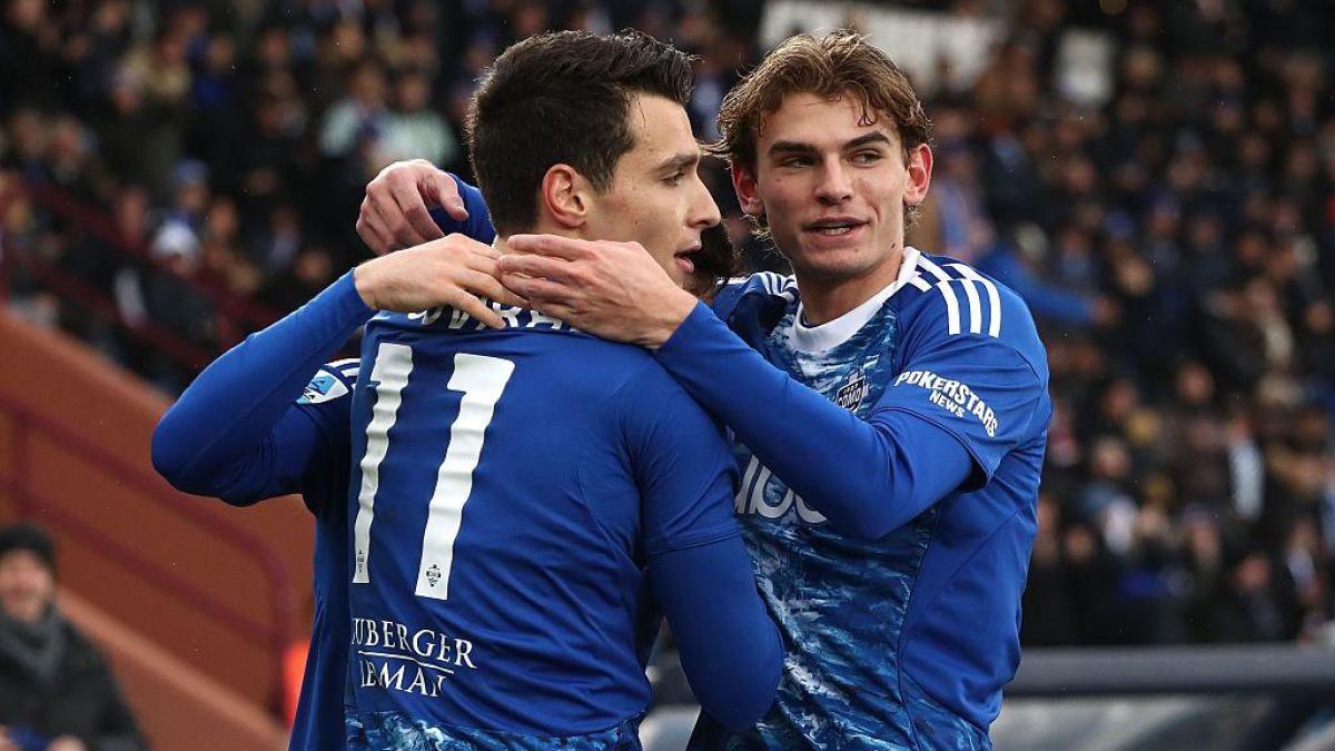 Nico Paz e Douvikas, coppia da record: solo il Como ha due giocatori in doppia cifra