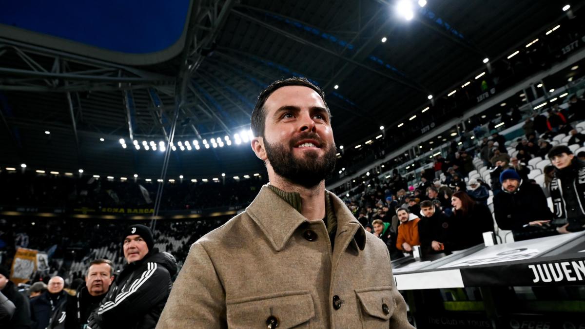 pjanic quella volta che un rosso mi cost242 40 mila euro di borse juve ti dico come torni al top da Gazzetta.it pjanic quella volta che un rosso mi cost242 40 mila euro di borse juve ti dico come torni al top