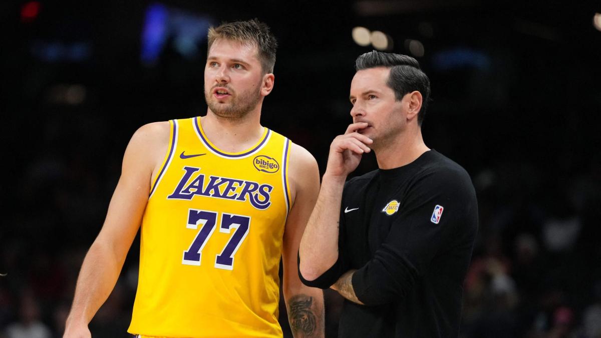 Tensione ai Lakers, Doncic contro coach Redick. Che poi spiega: "Siamo due persone competitive..."