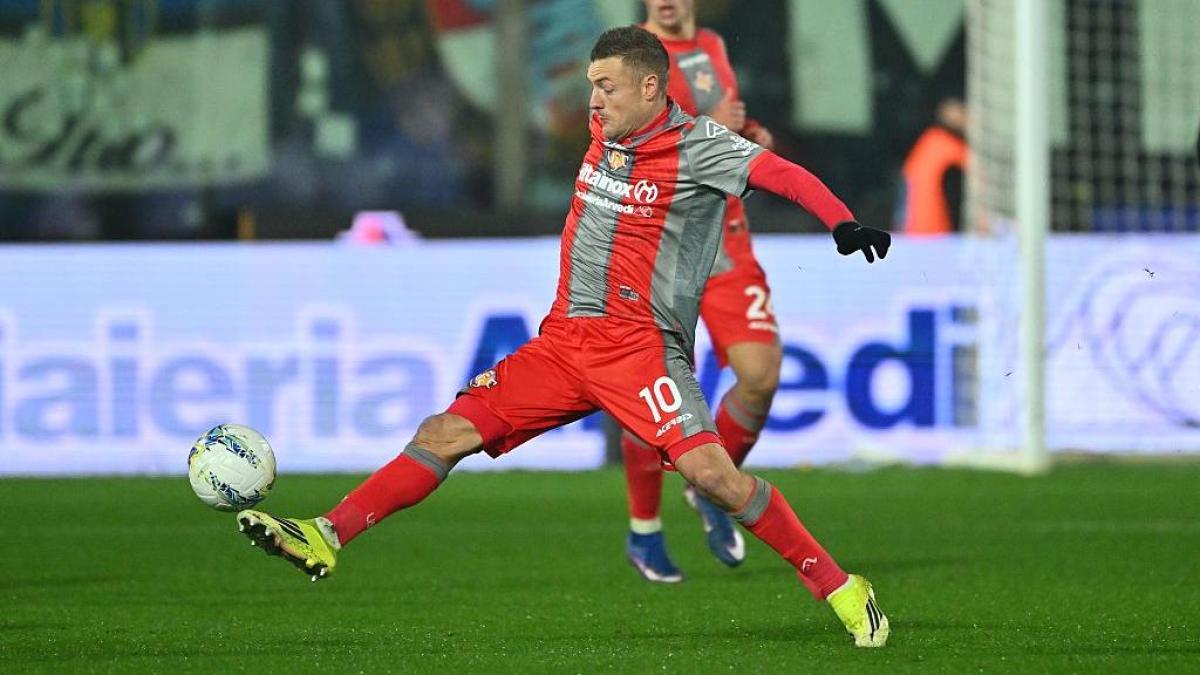 Cremonese-Pisa, le formazioni ufficiali: Giampaolo con Vardy, Hiljemark punta su Stojilkovic