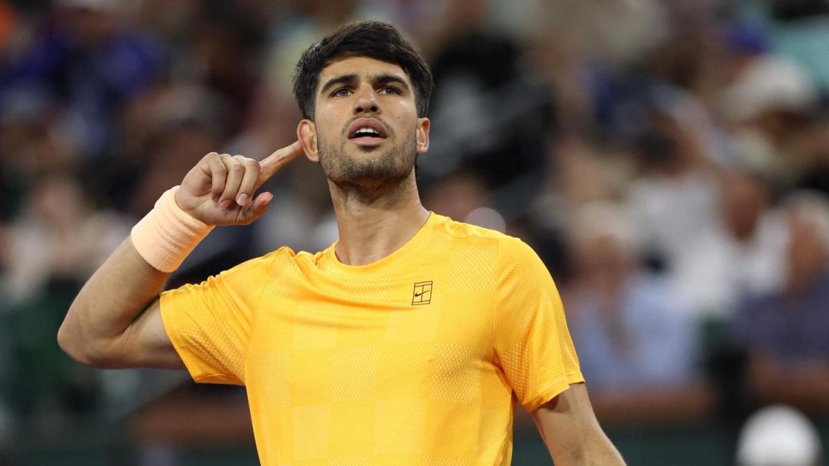 Alcaraz si sfoga: "Contro di me tutti Federer. Mi sembra di avere un bersaglio sulla schiena"