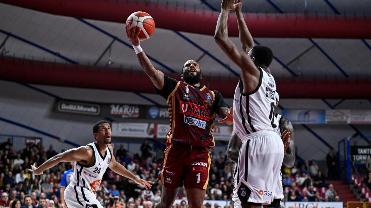 Super Cole, Venezia batte Udine e aggancia Milano. Si rialza Trieste, Trento 3° ko di fila