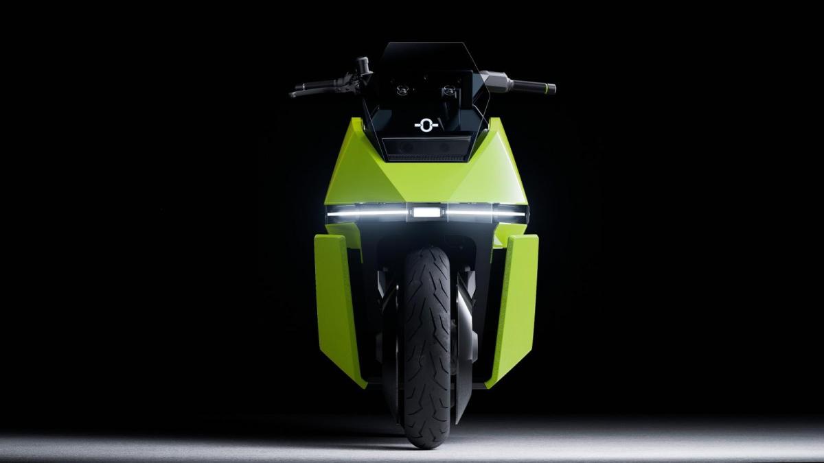 Omo X: la moto elettrica che non cade mai arriva a maggio