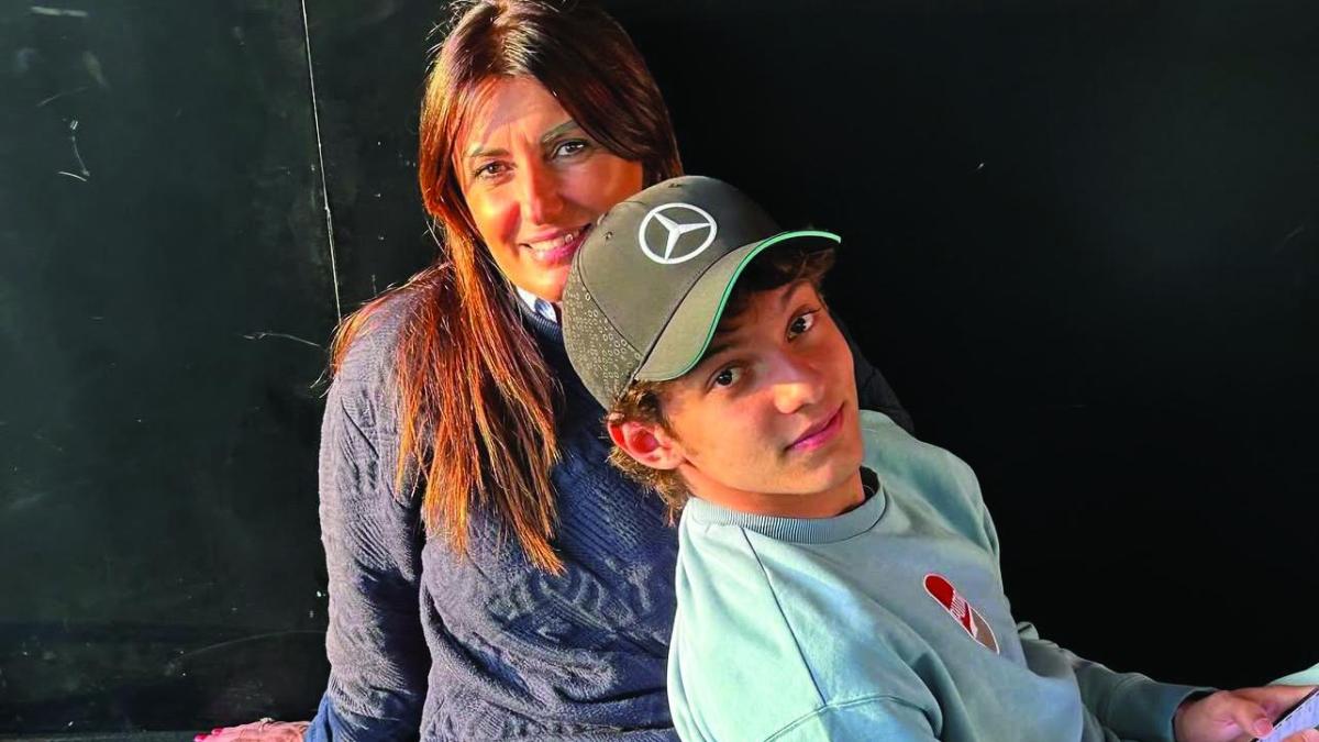 mamma veronica il mio kimi a un anno sul kart col pap224 ed era gi224 felice