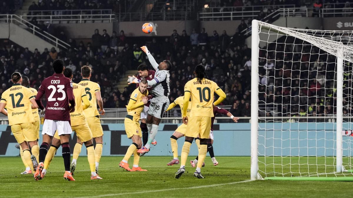 LIVE Alle 18 Milan-Torino: Allegri ritrova Rabiot, D'Aversa punta su Simeone