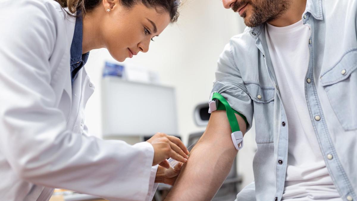 Esami del sangue: quali fare in base all’età e quando farli