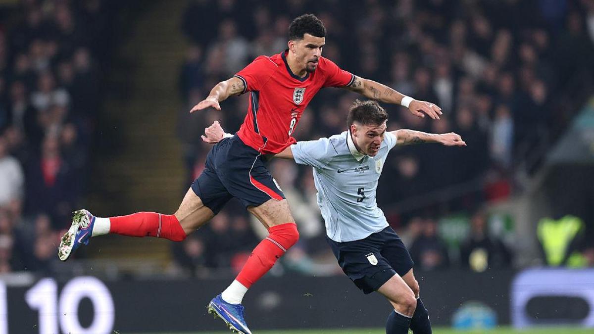 Due gialli non fanno un rosso: Ugarte viene ammonito due volte ma l'arbitro non lo espelle