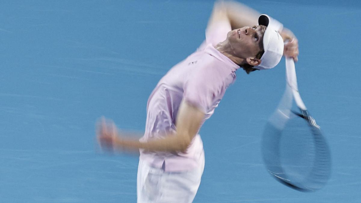 Sinner tira fuori il servizio buono: era il suo punto debole, l'ha trasformato in arma