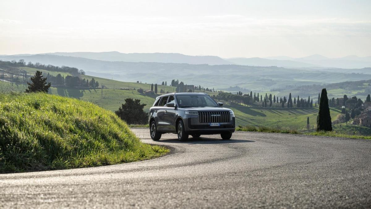 jaecoo 5 come va la full hybrid shs h da 224 cv prezzi e consumi