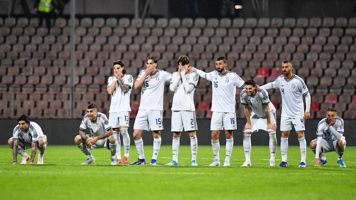 Bosnia-Italia, le pagelle: Bastoni e Dimarco da 4. Dzeko super: 7