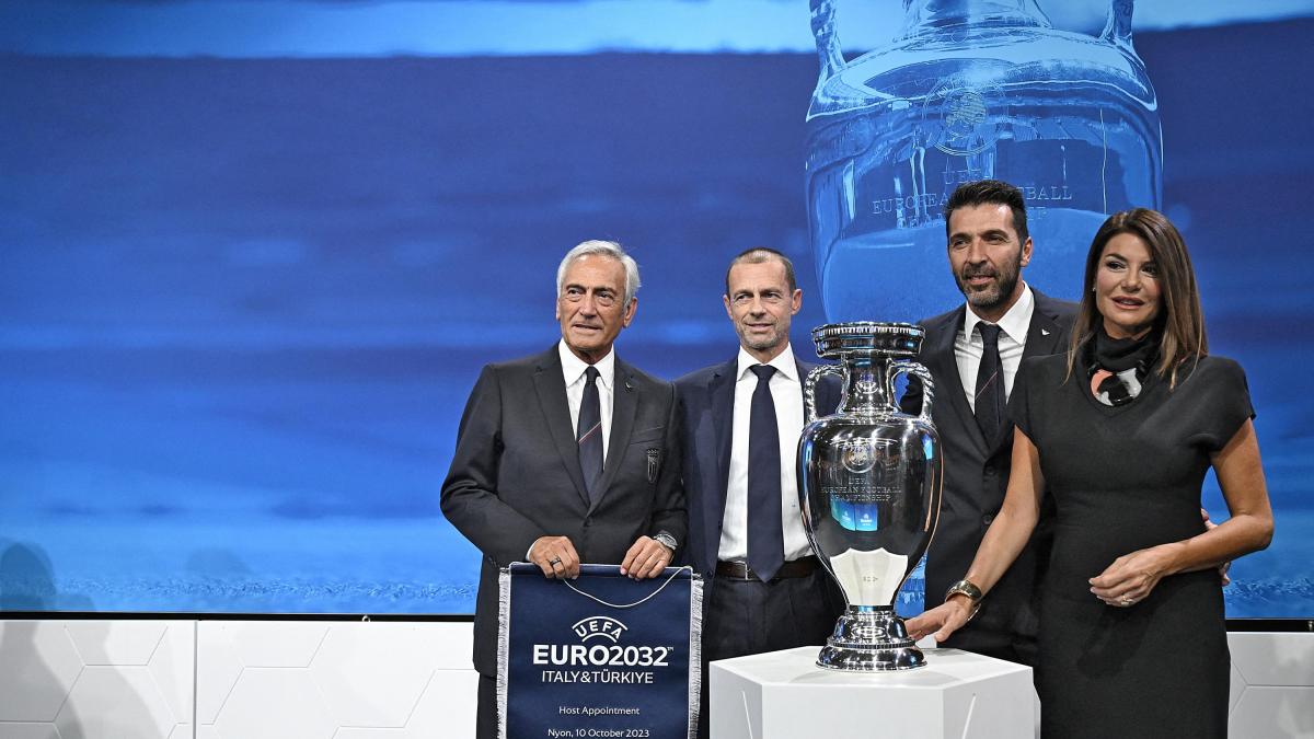 Ceferin: "I politici hanno più colpe di Gravina. Avete infrastrutture calcistiche tra le peggiori d'Europa"