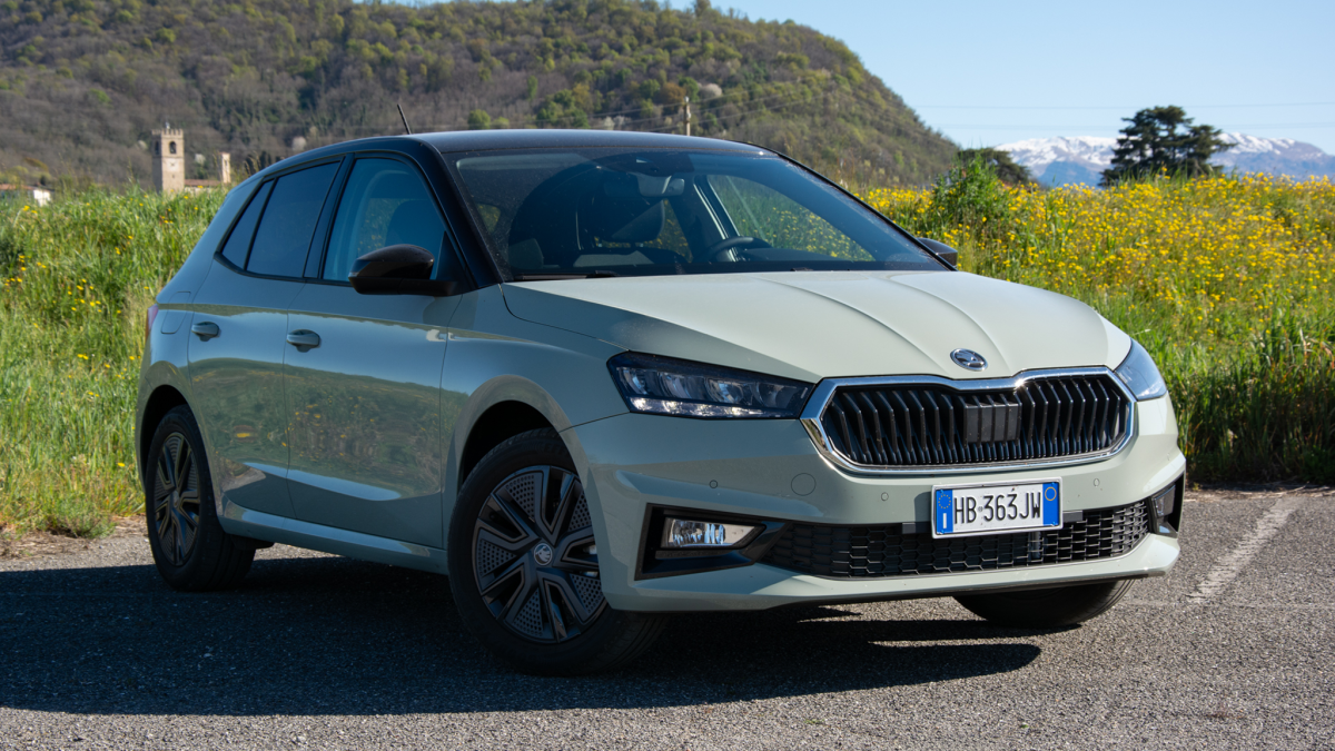 Škoda Fabia 2026: nuovi allestimenti, stessa praticità. Come va e quanto costa