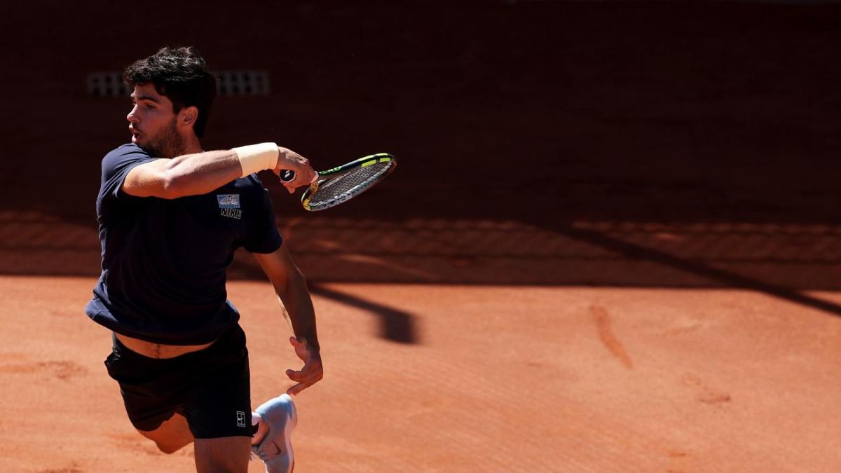 Montecarlo, carica Alcaraz: "Pronto a sporcarmi di terra i calzini, ma non penso al numero uno"