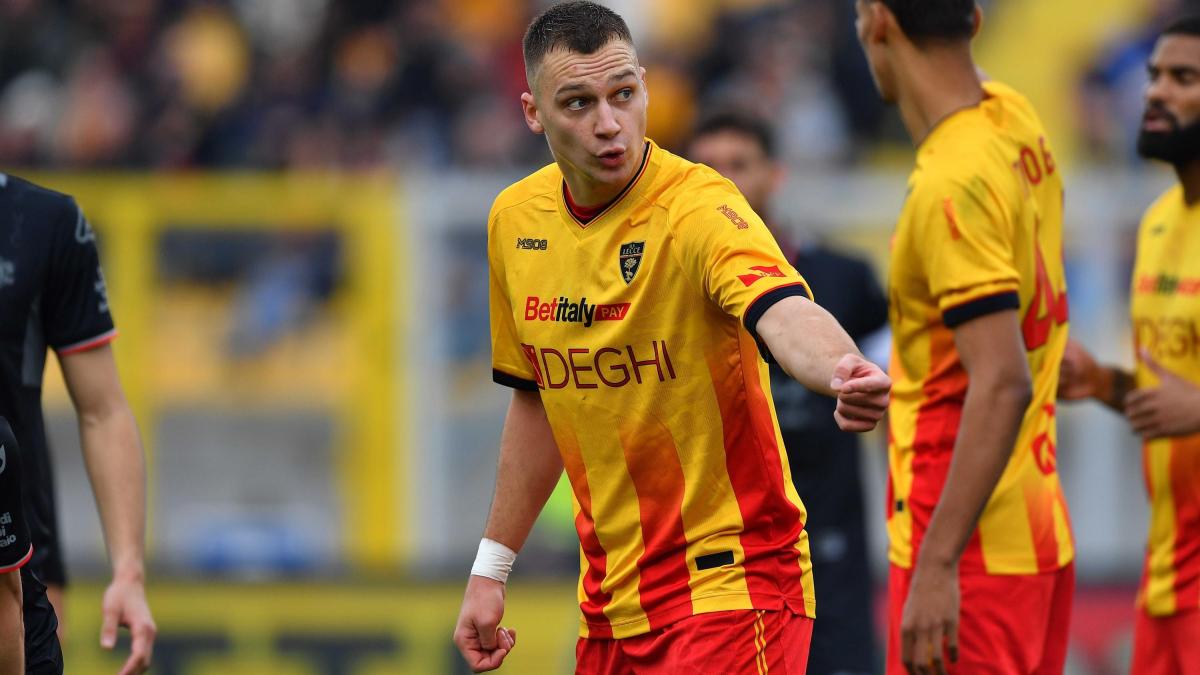 Verona-Lecce, le formazioni ufficiali: Sammarco rilancia Suslov. Di Francesco sceglie Stulic