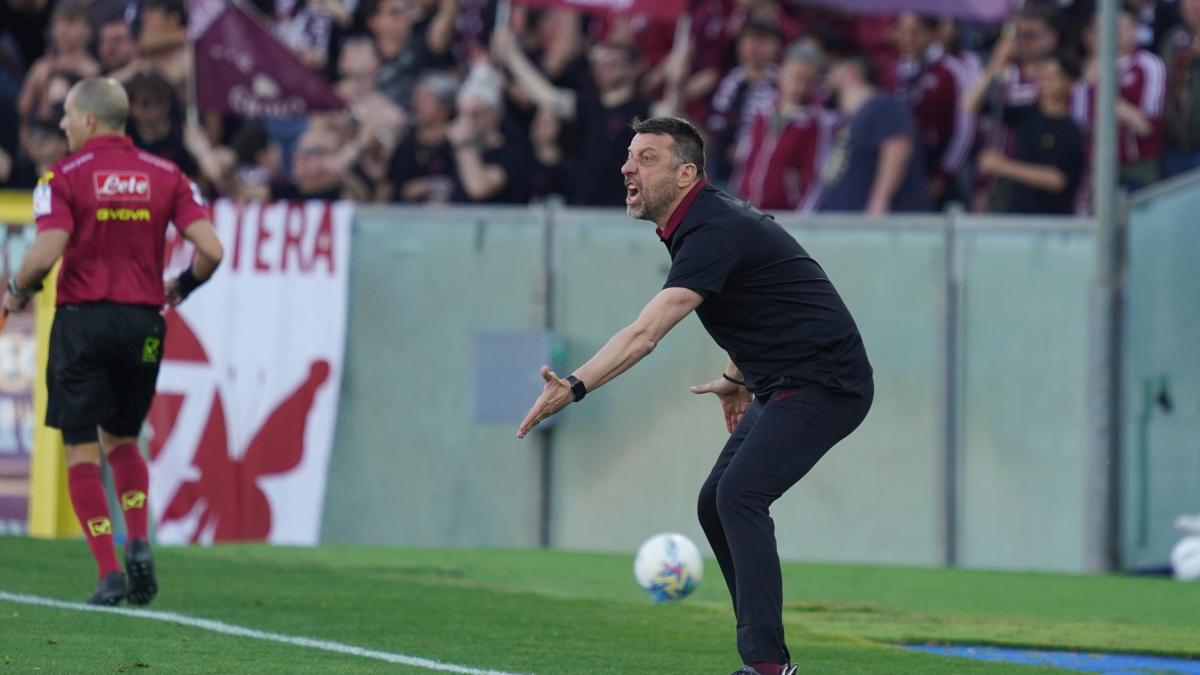 D'Aversa: "Risultato fondamentale che ci avvicina al nostro obiettivo"