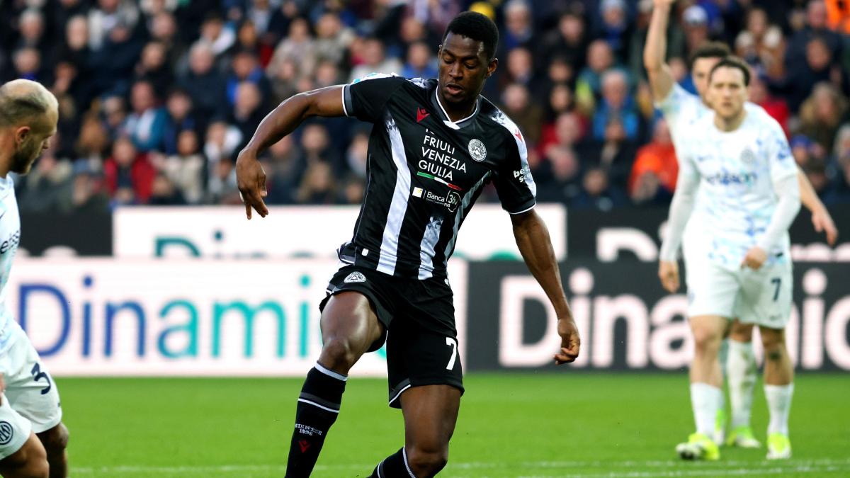 Guai per il talento dell'Udinese Gueye: guida con patente falsa, fermato al confine con la Slovenia