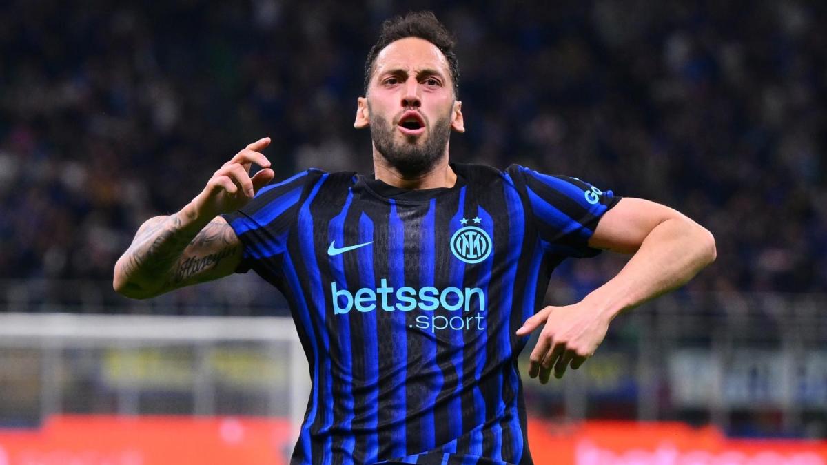 Calhanoglu, il Galatasaray può attendere: Chivu lo vuole, lui ci pensa e il contratto...