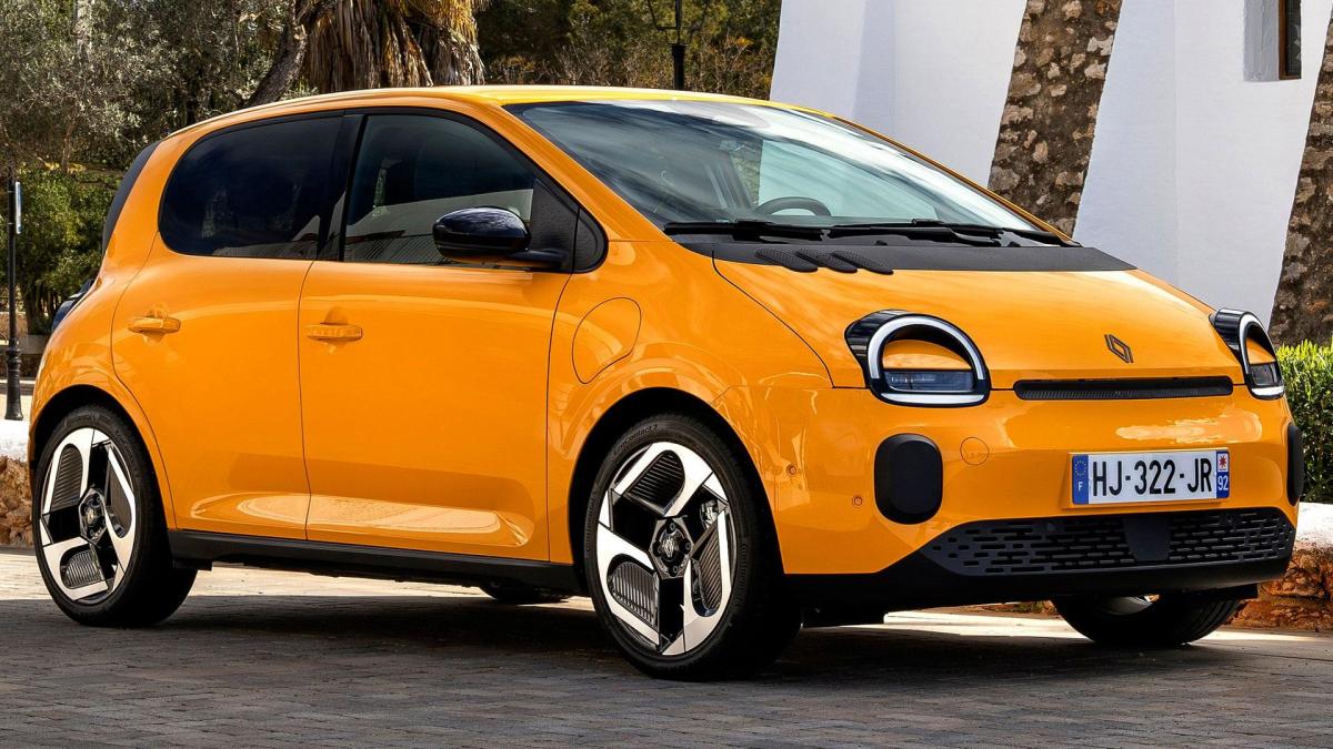 Renault Twingo E-Tech: pregi e difetti della nuova utilitaria francese 100% elettrica