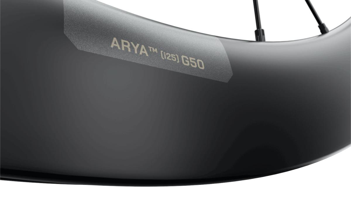 Alla Parigi-Roubaix l'esordio della nuova ruota Ursus Arya G 50