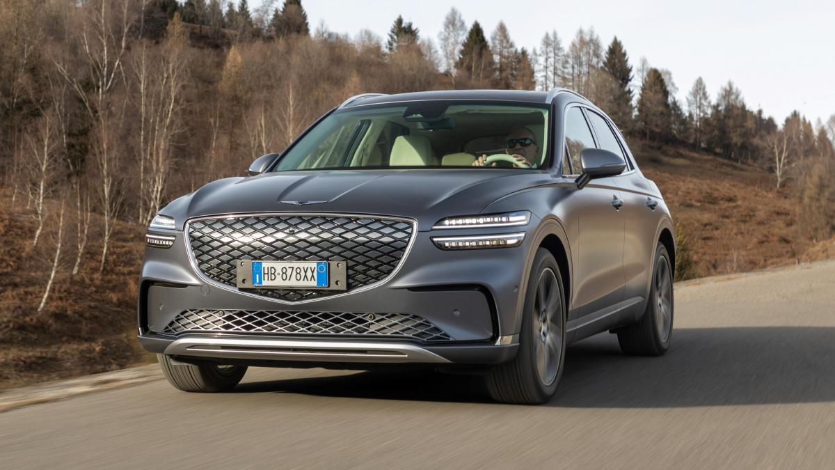 Genesis Electrified GV70: si viaggia nel comfort e nel silenzio