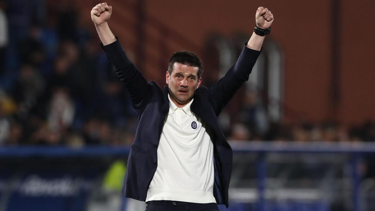 modello jackson psicologia americana e cos236 chivu lo zen ribalta l inter negli intervalli da Gazzetta.it modello jackson psicologia americana e cos236 chivu lo zen ribalta l inter negli intervalli