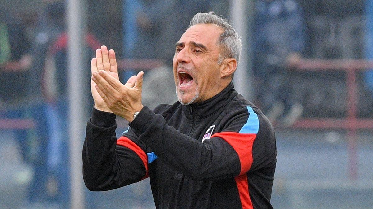 nuova rivoluzione a catania 232 gi224 finita con viali dopo un mese toscano torna in panchina