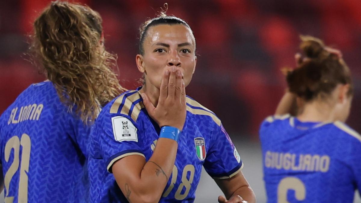 Caruso: "Quanti palleggi con mio papà dal benzinaio... Ora il Mondiale. Poi allenerò i maschi"