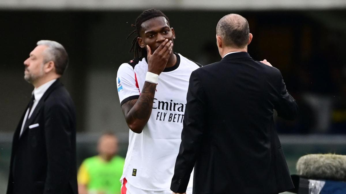 Milan, a Verona un'altra sostituzione non gradita. E arrivano i fischi