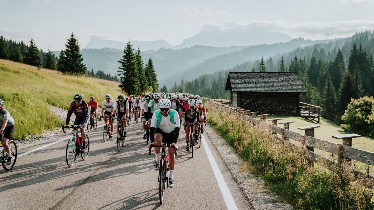 la maratona delle dolomiti 232 dedicata alla pace appuntamento il 5 luglio