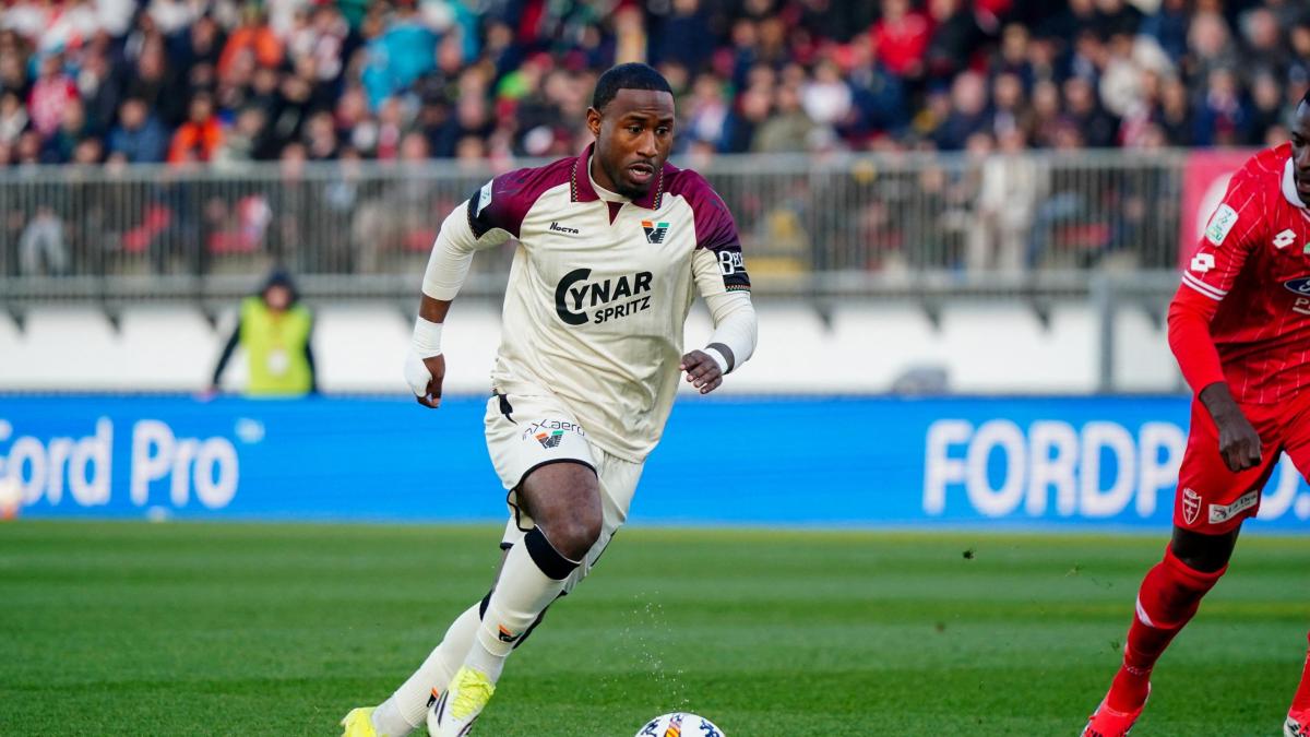yeboah al fantacalcio quotazione e statistiche dell attaccante del venezia