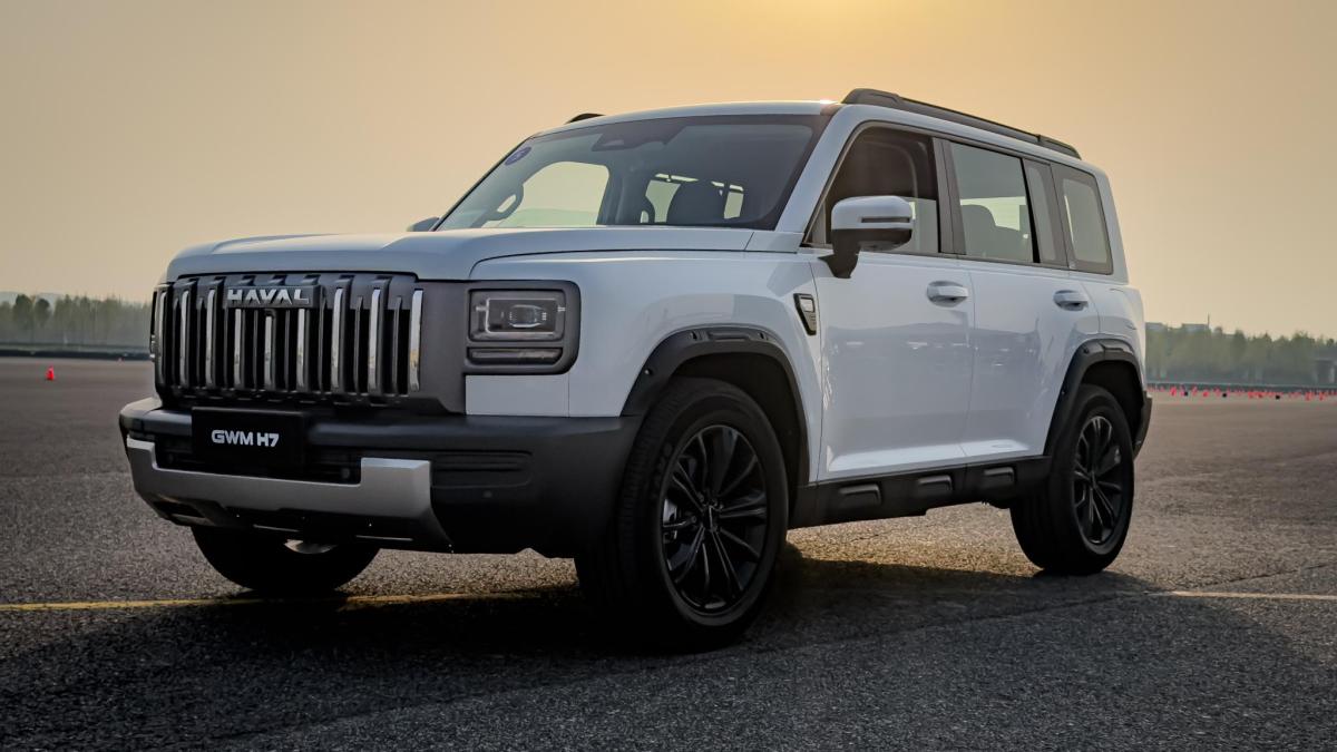 Gwm H7: debutta il fuoristrada cinese a benzina, full hybrid e ibrido plug-in