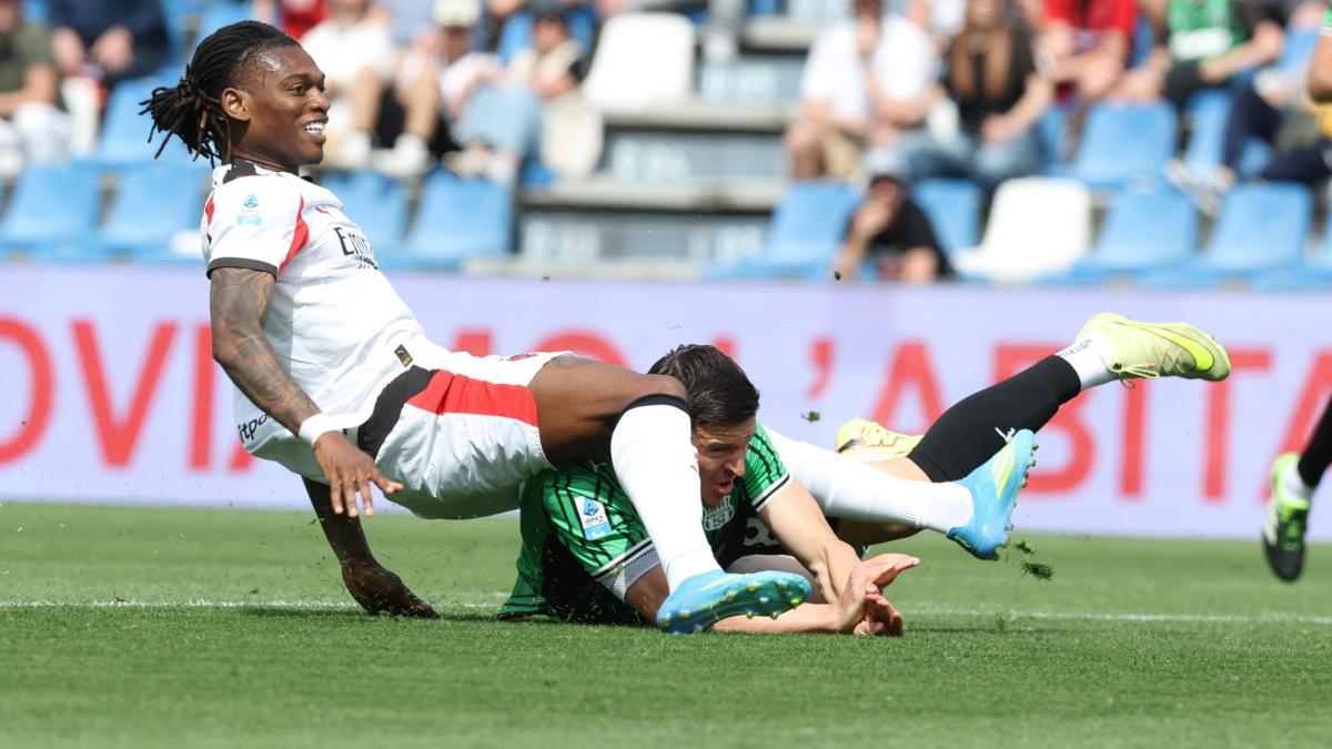 sassuolo milan le pagelle thorstvedt pilastro di norvegia 8 leao sembra al capolinea 45
