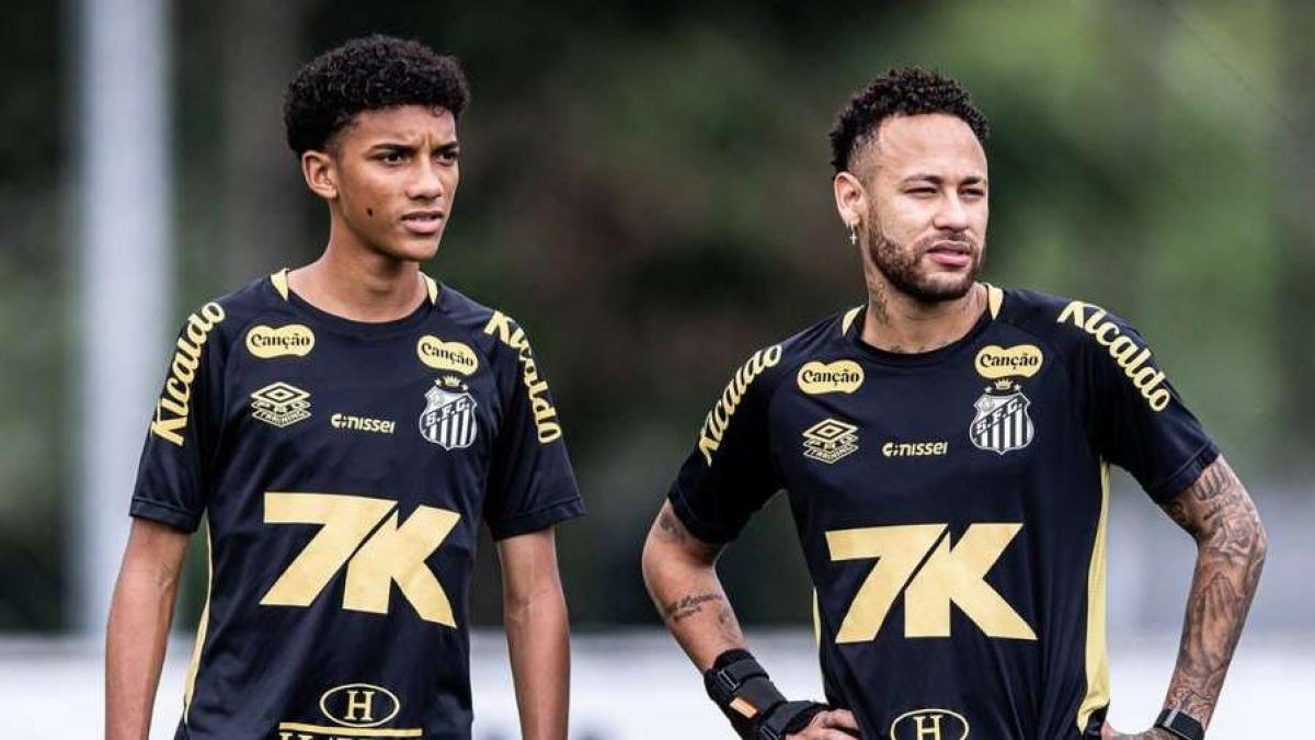 Caos al Santos: rissa Neymar-Robinho jr per un dribbling di troppo... Salta uno dei due?