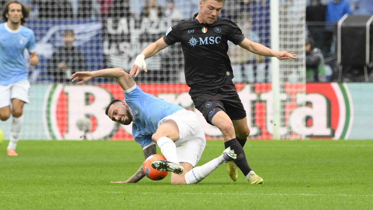 napoli tutto su gila missione sorpasso 200 sfida col milan per lo spagnolo