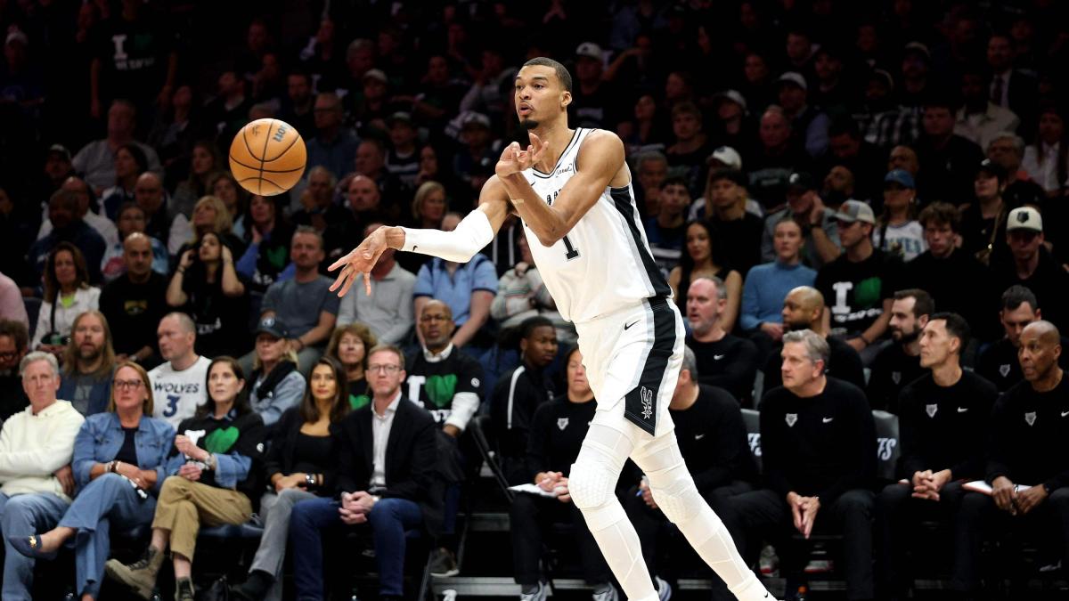 wemby marziano e gli spurs sbancano minneapolis brunson trascina new york phila ko