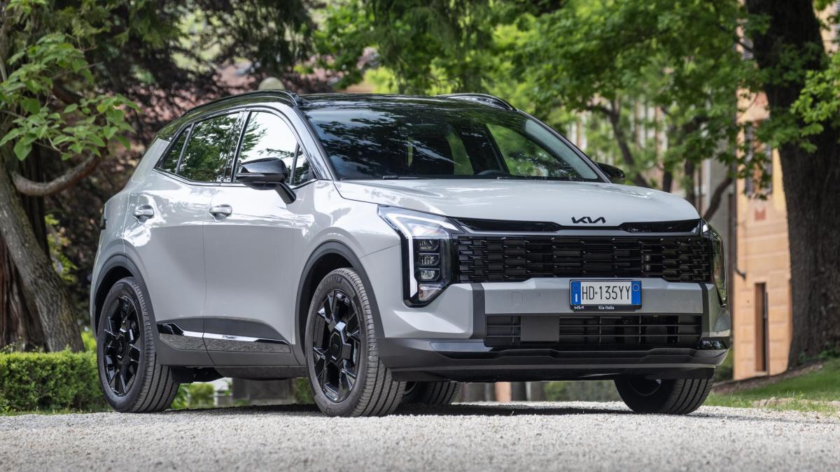 Kia Sportage Tri-Fuel, ibrido e Gpl per contenere i costi. Come va