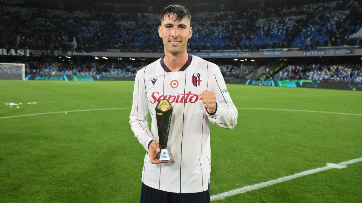 Napoli-Bologna, le pagelle: Miranda uomo ovunque da 7,5. Politano in giornata no, 5